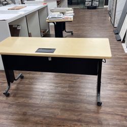 Office Desk With Wheels.