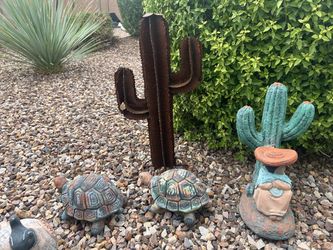 14 piece Garden decor statues