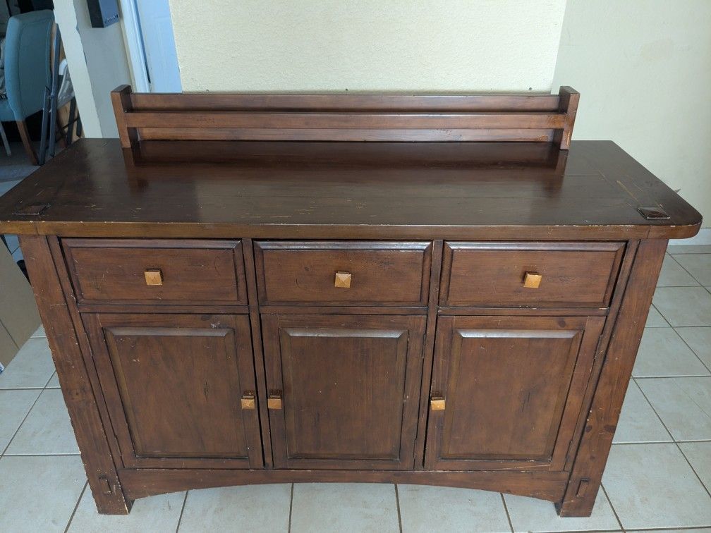 Cherry Wood Buffet/Credenza