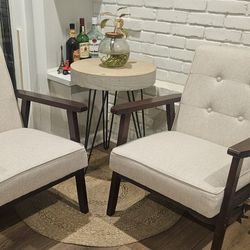 Set of Accent chairs With Table 