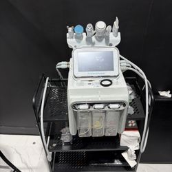 Hydra Facial Machine 