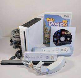 Nintendo Wii Video Game Console Bundle
