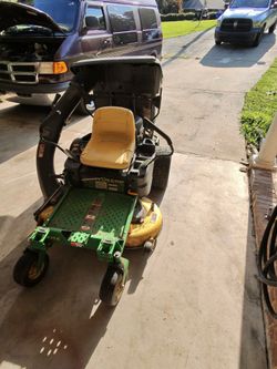 Z335e John Deere