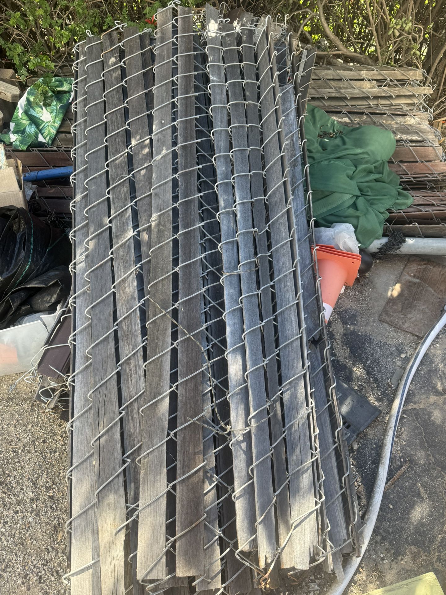 5 Rolls Of Chain link Fence 6 Feet Tall Each Roll Is About 10 Feet Wide