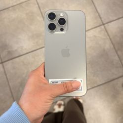 iPHONE 15 PRO MAX UNLOCKED 