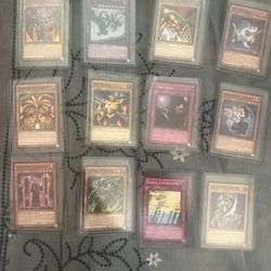 Premium Near-Mint Yu-Gi-Oh! Collector’s Lot – 30+ Iconic Cards incl. Enemy Controller & Slifer the Sky Dragon