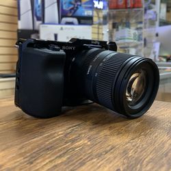 Sony ZV-E10 with sigma 18-50mm f2.8