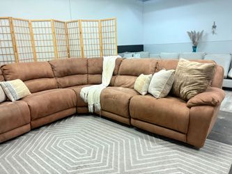 Recliner (FREE delivery avaliable)