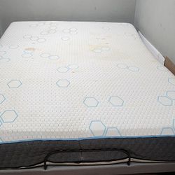 Adjustable Bed Frame with QUEEN Hybrid Mattress 
