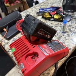 Milwaukee M18 5.0 Battery And Charger 
