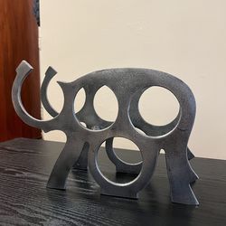 Metal Elephant Wine rack