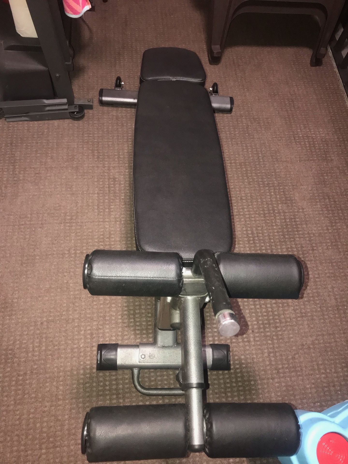 Adjustable Weight Bench