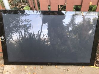 Elite big screen flat tv.