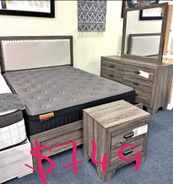 Rustic 4pc Queen Bedroom Set