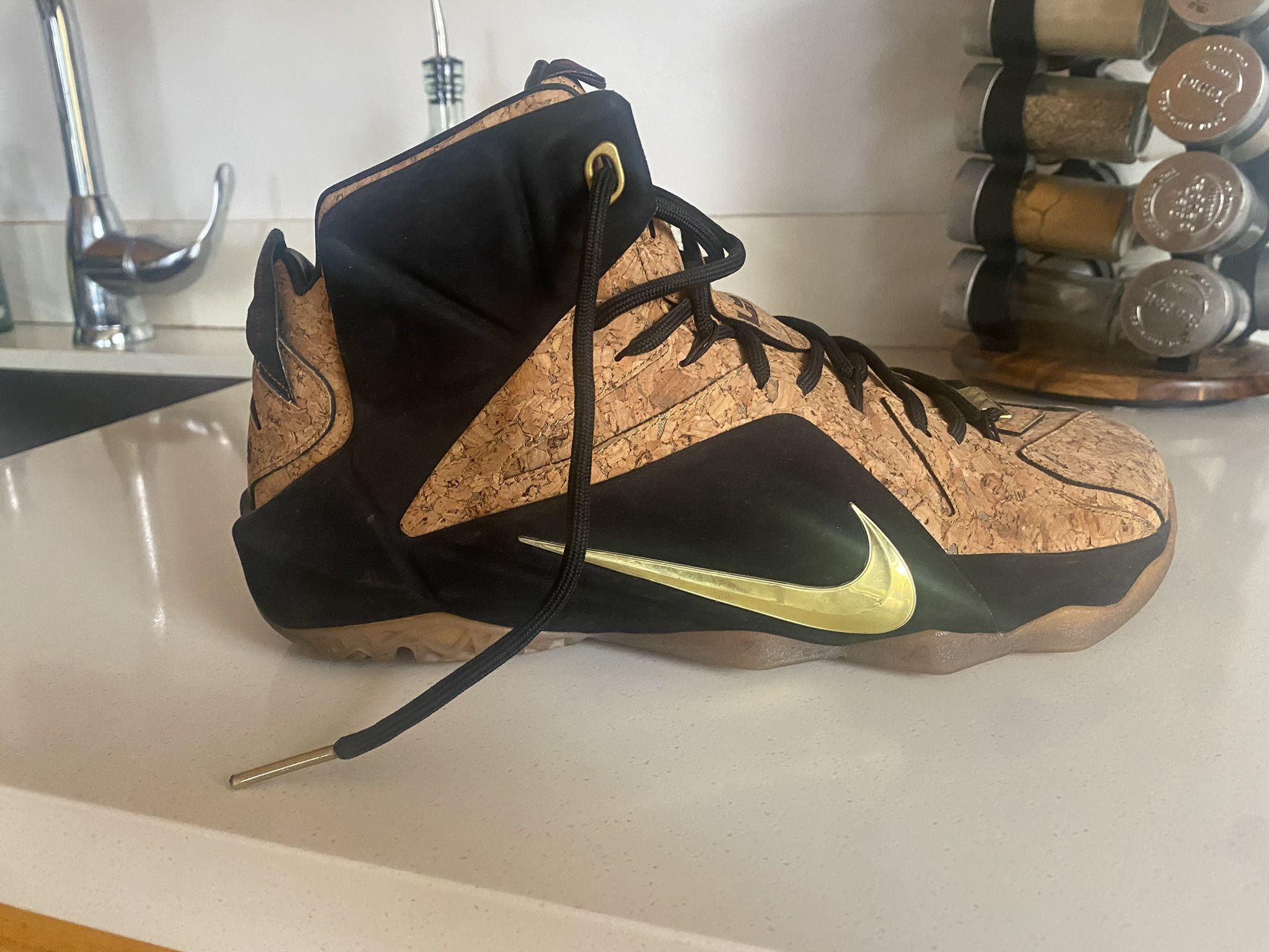 Size 10 Nike Lebron 12 EXT Cork $100