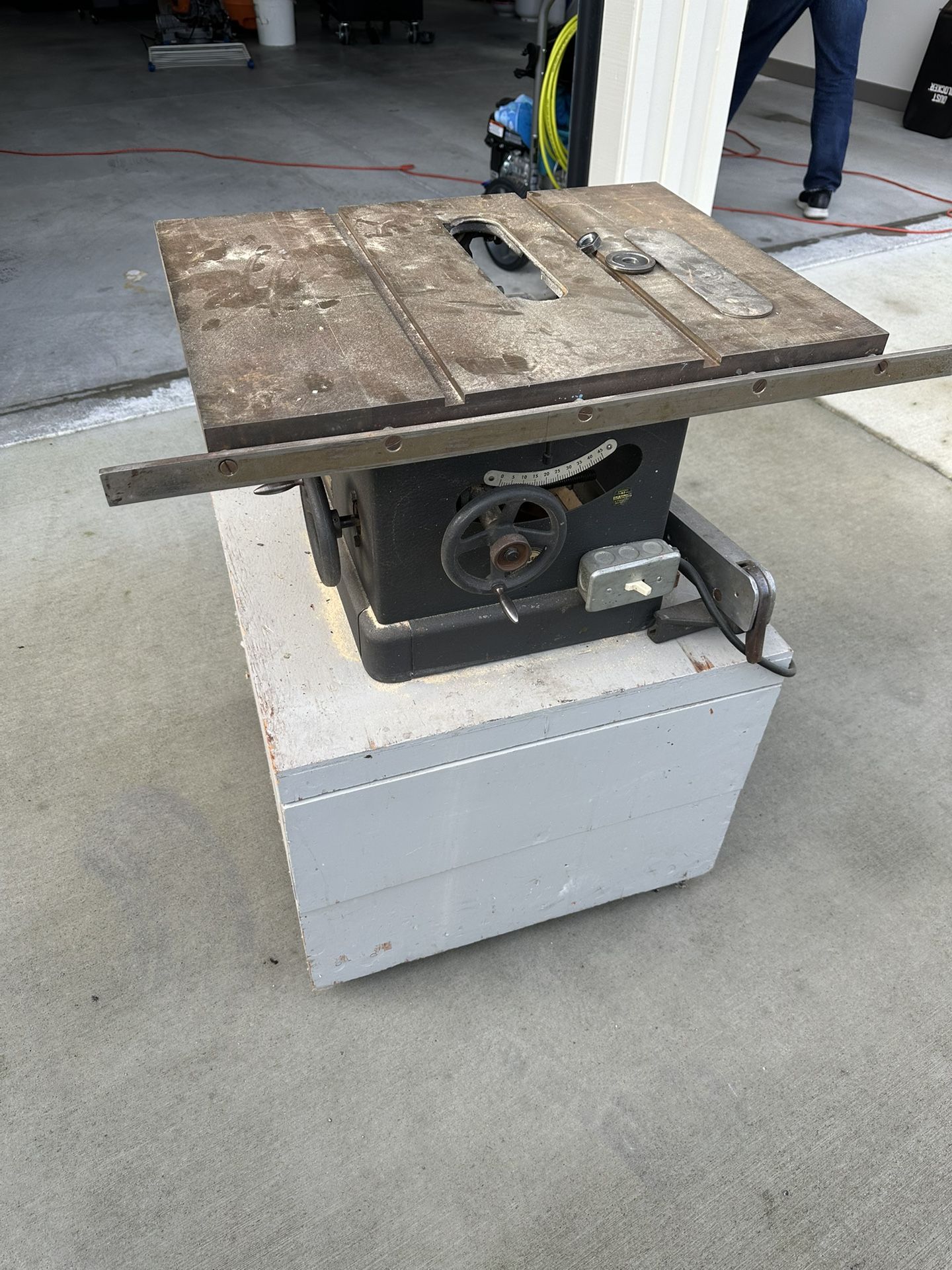 Vintage Darra James Table Saw with Wood Stand