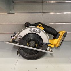 DEWALT Skil Saw