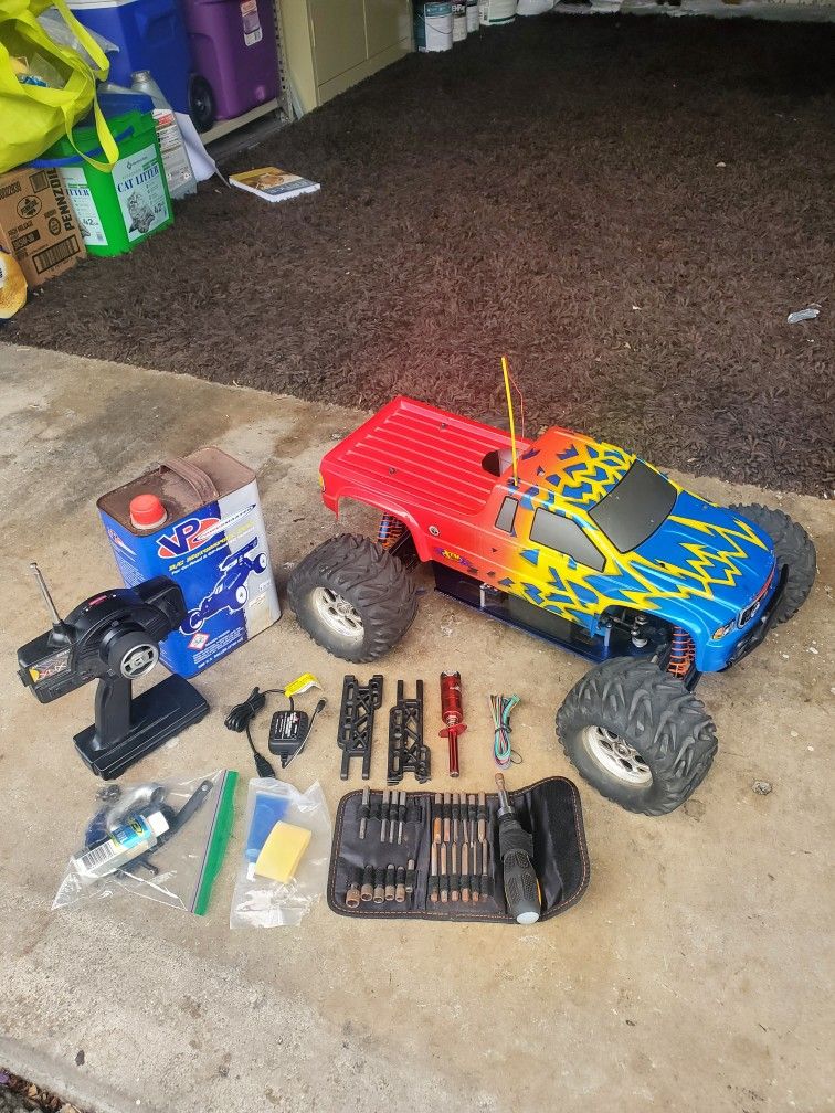 RC Car XTM Racing Mammoth MT Nitro