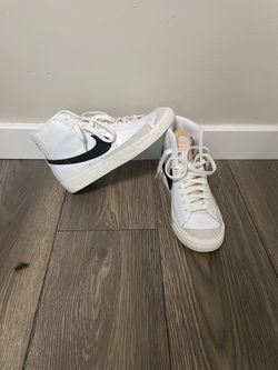 Nike Blazers Never Worn Size 9.5