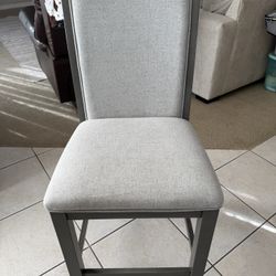 Set Of 4 chairs 