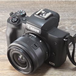 Canon EOS M50 Mark II Mirrorless Camera w/ 15-45mm Lens