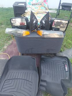 Ford side mirrors n run lights n floor mats
