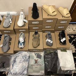 Yeezy Boost 350 V2 