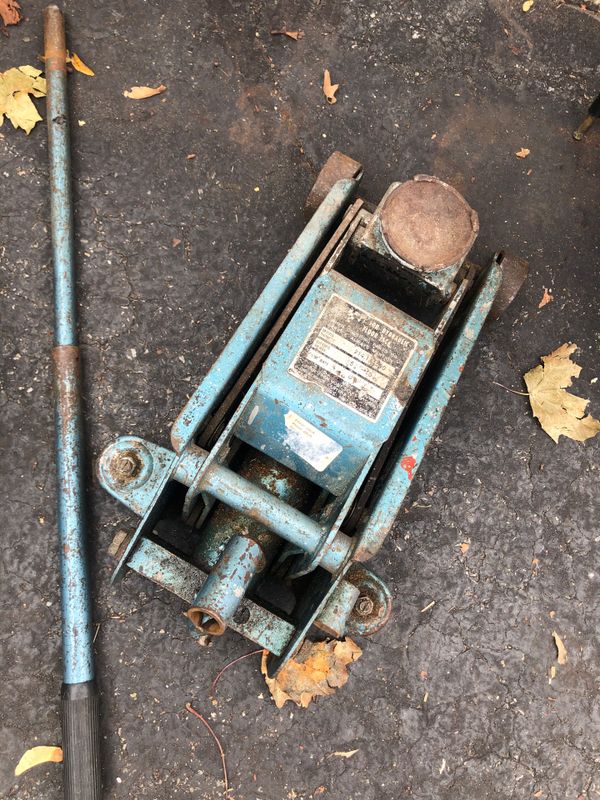 Sears floor jack for Sale in New Bedford, MA OfferUp