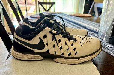 Nike Lunar Fingertrap Training Sneakers