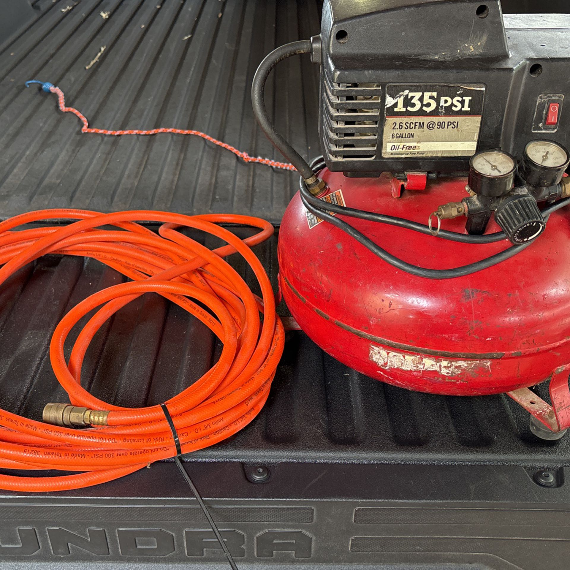 Porter Cable  air compressor & That Cable  Include