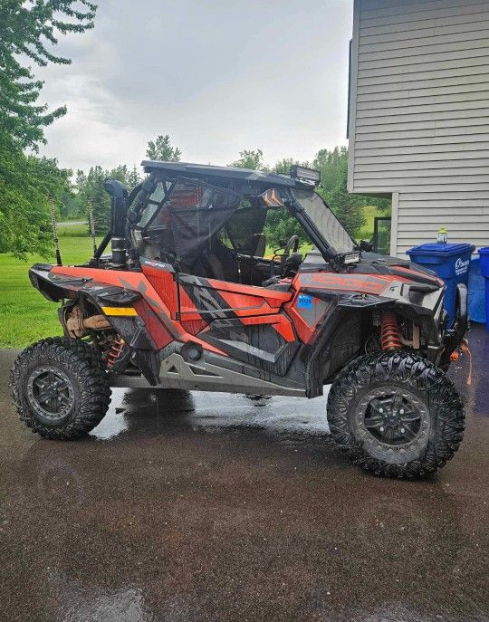 Polaris Side By Side