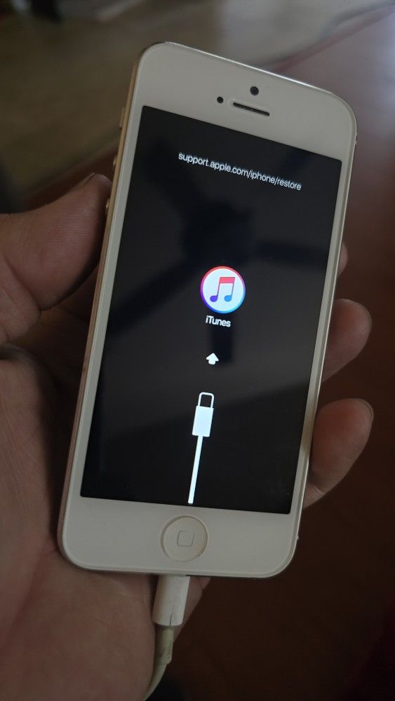 Iphone 5 Stuck Boot Loop Super Clean For Parts Or Reset