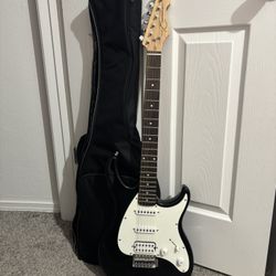 Peavey Electric Guitar And Soft Case 