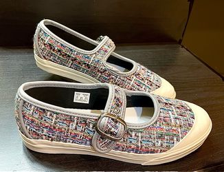 New Vans Shoes Womans Size 5