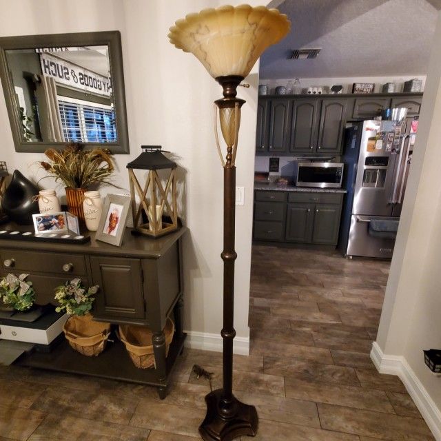 6' Tall Lamp