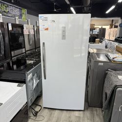 20 Cubic Ft. Frigidaire Upright Freezer💥FINANCING AVAILABLE 💥