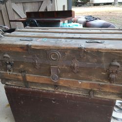Steamer Trunk 