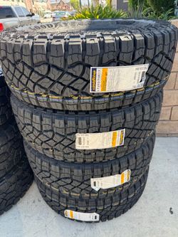 35x12.50r20 Toyo tires en excelentes condiciones de vida las 4