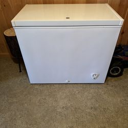 Chest Freezer 