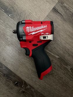 Milwaukee M12 Fuel 3/8 Stubby Impact Wrench