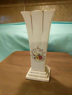 Vintage fine bone china made in Japan gold trimmed vase
