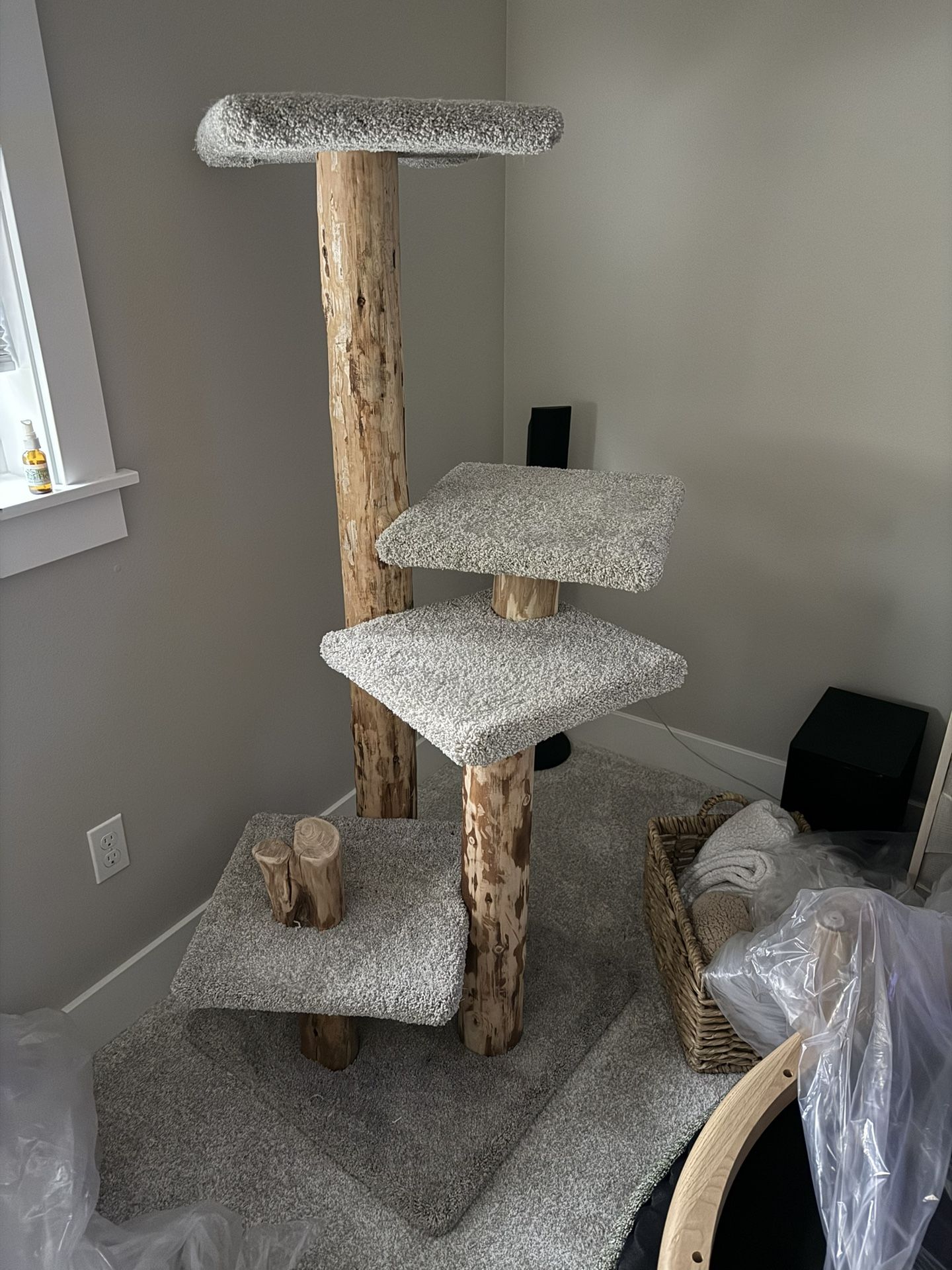 Wood Detail Cat Tree