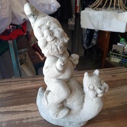 CAST STONE GARDEN GNOME RIDING SNAIL 