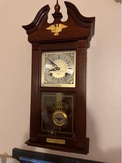 American Eagle Clock