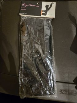 Leg Avenue Black Vinyl Gloves size M
