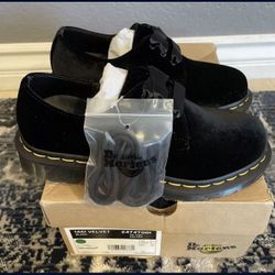 Velvet Dr Martens Brand New Rare No Longer Sold!!!! US Women’s Size 5