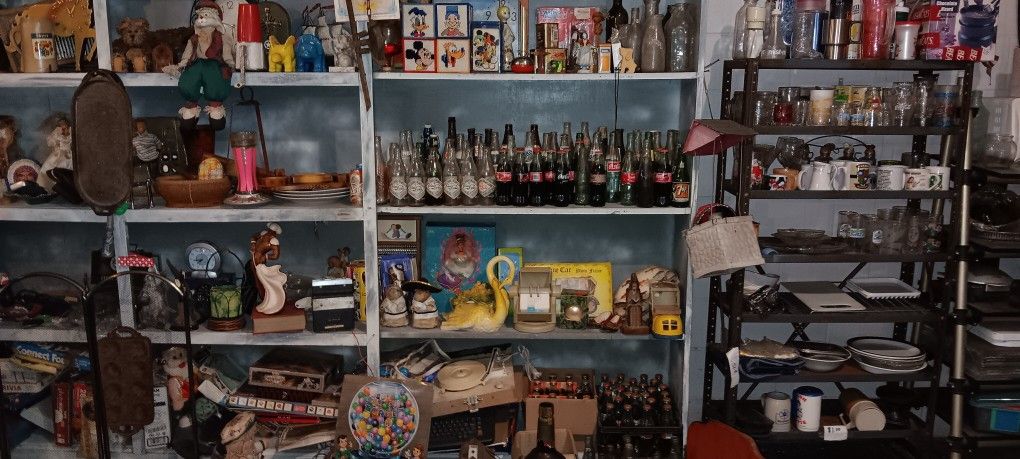 Antiques/Collectibles