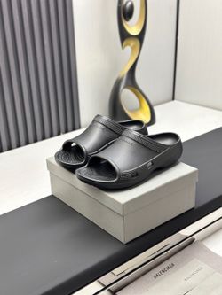 Balenciaga Men’s Slides With Box 2026 New