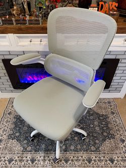 LIKE NEW**Tralt Gray Mesh Ergonomic Office Chair