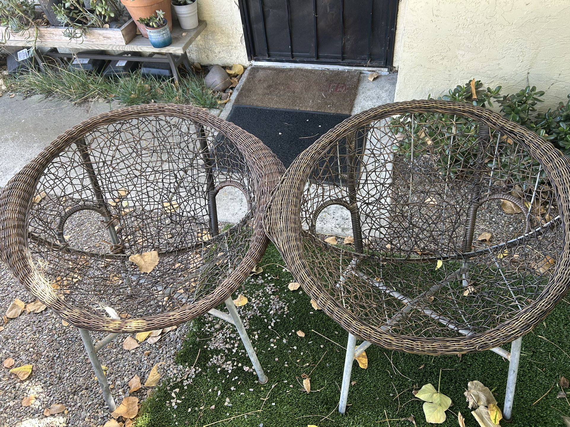 2 Outdoor Wicker Chairs, Includes Cushions